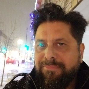 Meet your Posher, Chris